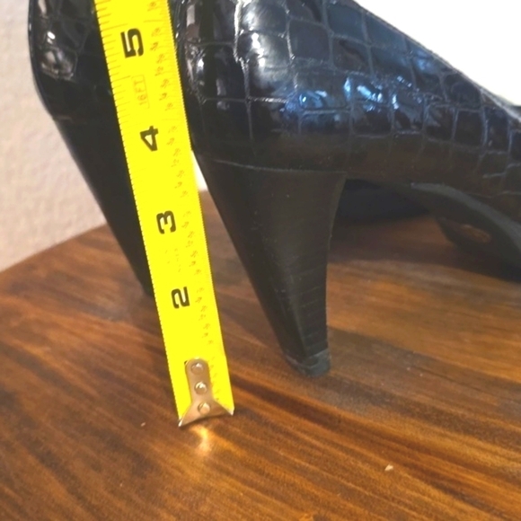 Stuart Weitzman Black Croc Embossed Neutral Luxury High Heels Sz.9 - Picture 9 of 10
